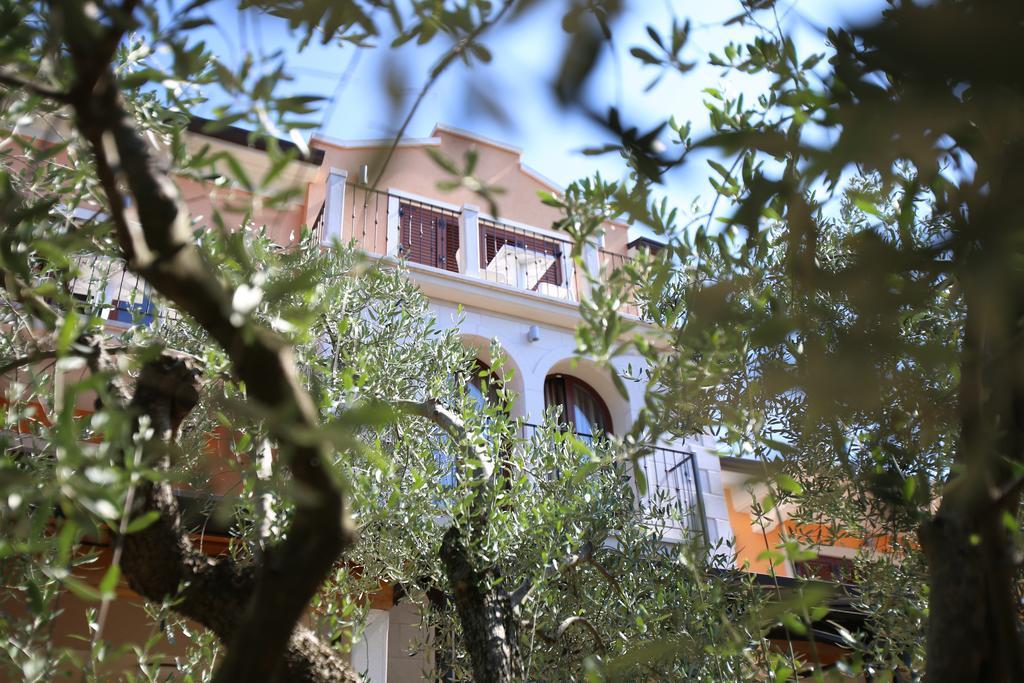 Villa Dobravac Wine Estate Rovinj Buitenkant foto